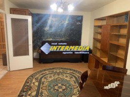 3-camere-decomandat-in-cetate-mobilat-si-utilat-de-inchiriat-1