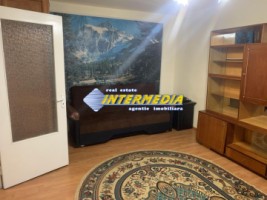 3-camere-decomandat-in-cetate-mobilat-si-utilat-de-inchiriat-2