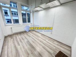 spatiu-de-inchiriat-in-centru-finante-finisat-complet