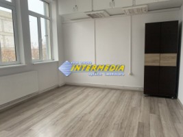 spatiu-de-inchiriat-in-centru-finante-finisat-complet-7