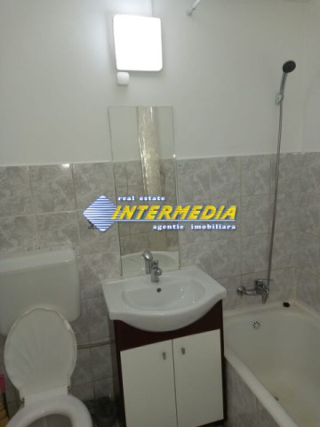 garsoniera-spatioasa-de-inchiriat-in-alba-iulia-zona-bulevard-4