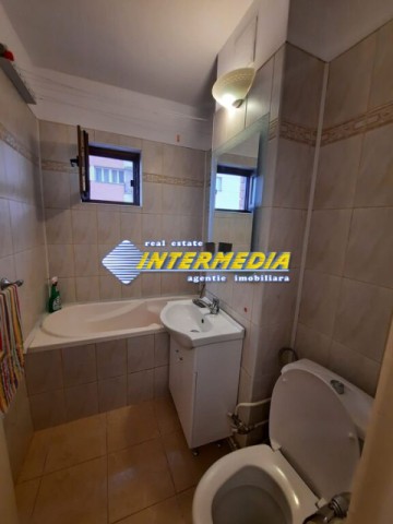 apartament-3-camere-decomandat-de-in-alba-iulia-centru-complet-6