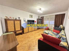 apartament-3-camere-decomandat-68-mp-2-bai-balcon-pivnita-cetate-mercur-mobila-complet-4