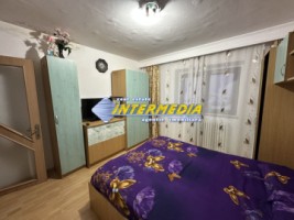 apartament-3-camere-decomandat-68-mp-2-bai-balcon-pivnita-cetate-mercur-mobila-complet-2