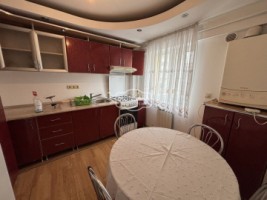 chirie-apartament-3-camere-zona-primaverii-bcr-etaj-1-3