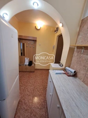 apartament-2-camere-parter-bloc-caramida-zona-scolii-7-4
