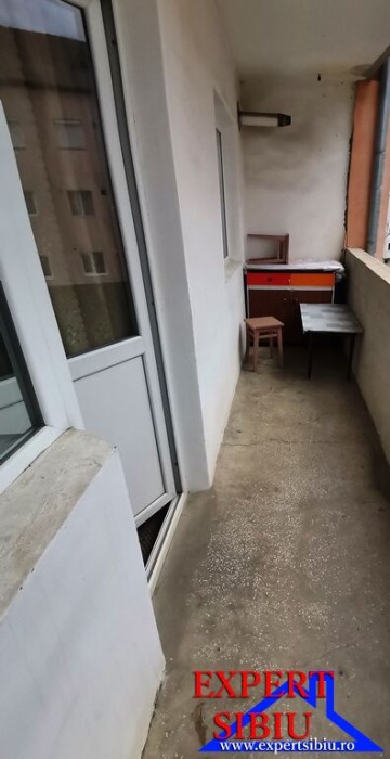 inchiriez-apartament-2-camere-decomandat-zona-ciresica-7