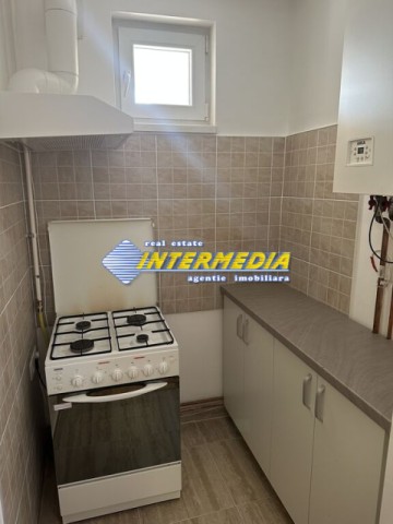 apartament-cu-3-camere-2-bai-de-inchiriat-in-centru-zona-primariei-alba-iulia-16