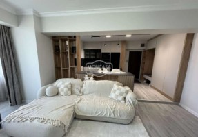 apartament-4-camere-transformat-in-3-zona-piata-mare-etaj-1-5