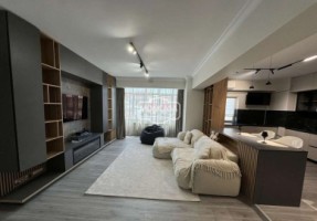 apartament-4-camere-transformat-in-3-zona-piata-mare-etaj-1-11