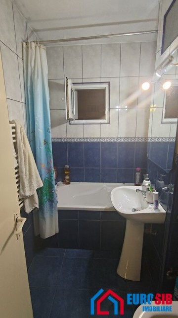 apartament-3-camere-decomandate-si-pivnita-in-sibiu-v-aaron-6