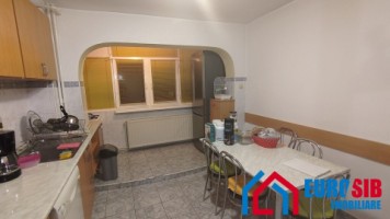 apartament-3-camere-decomandate-si-pivnita-in-sibiu-v-aaron-5