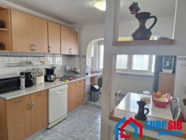 apartament-3-camere-decomandate-si-pivnita-in-sibiu-v-aaron-1
