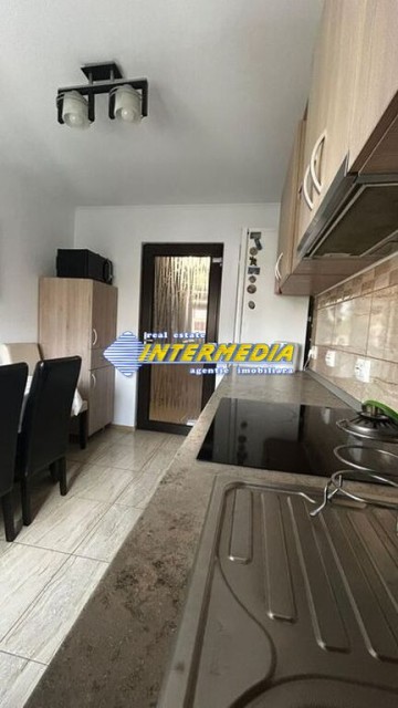 de-vanzare-apartament-2-camere-50-mp-utili-cetate-bulevard-mobilat-complet-1