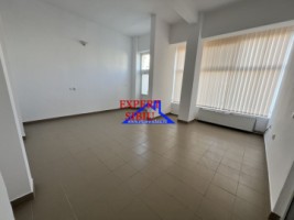inchiriez-spatiu-comercial-58-mpzona-stefan-cel-mare-1