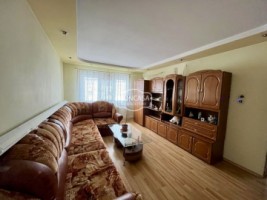 apartament-2-camere-zona-piata-mare-decomandat-s-526-mp-2