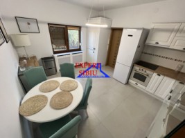 inchiriez-casa-3-camere-decomandate-tip-duplex-calea-cisnadiei-5