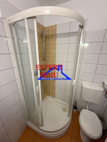 inchiriez-apartament-2-camere-decomandat-zona-strand-7