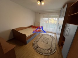 inchiriez-apartament-3-camere-decomandat-renovat-zona-selimbar-5