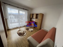 inchiriez-apartament-3-camere-decomandat-renovat-zona-selimbar-7