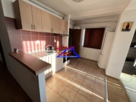 inchiriez-apartament-3-camere-zona-kaufland-strand-3