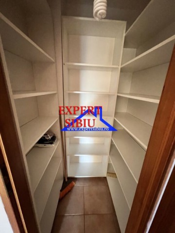 inchiriez-apartament-3-camere-zona-kaufland-strand-11