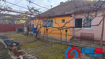 casa-singur-in-curte-in-sibiu-zona-c-poplacii-10