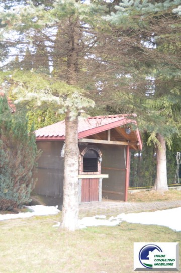 casa-de-vacanta-situata-in-busteni-piatra-arsa-3