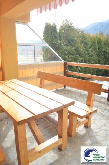 casa-de-vacanta-situata-in-busteni-piatra-arsa-9