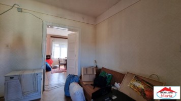 casa-cu-teren-421-mp-zona-titulescu-11