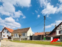 casa-saseasca-cu-teren-2000-mp-cu-dublu-acces-de-vanzare-in-hamba-8