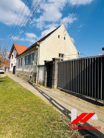 casa-saseasca-cu-teren-2000-mp-cu-dublu-acces-de-vanzare-in-hamba-4