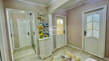 apartament-3-camere-zona-casa-tineretului-etaj-2-1