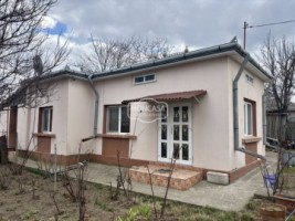 casa-si-teren-in-stauceni-la-strada-principala-0