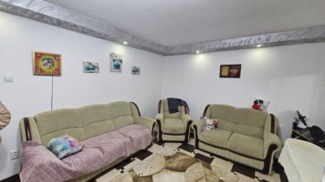 zona-afi-palace-casa-la-pret-de-apartament-2-camere-central-1