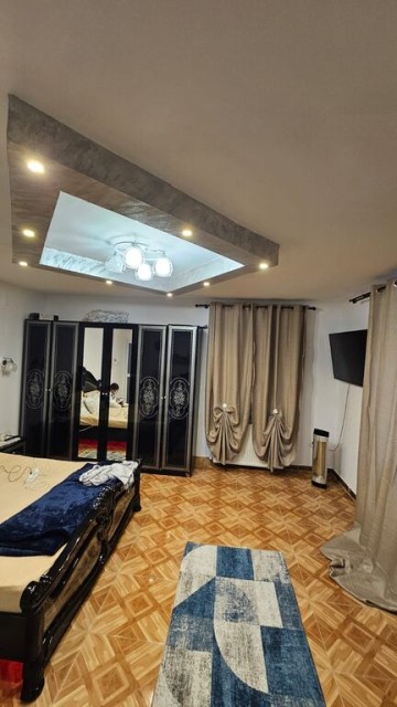 zona-afi-palace-casa-la-pret-de-apartament-2-camere-central-7