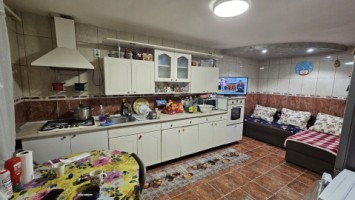 zona-afi-palace-casa-la-pret-de-apartament-2-camere-central-19