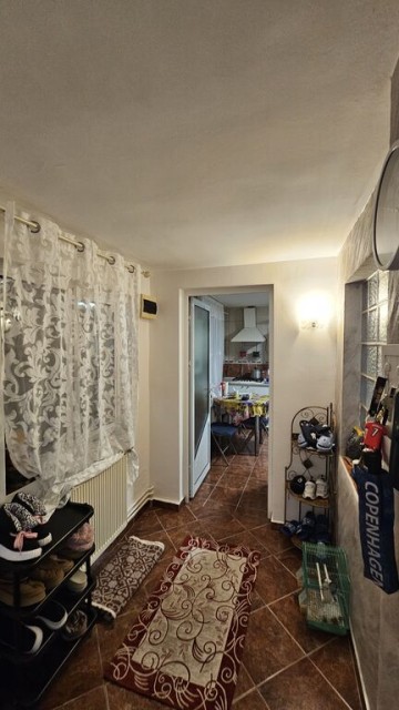 zona-afi-palace-casa-la-pret-de-apartament-2-camere-central-18