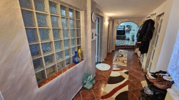 zona-afi-palace-casa-la-pret-de-apartament-2-camere-central-17
