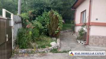 vila-6-camere-teren-1400-mp-in-central-campulung-muscel-ag-8