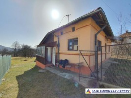 casa-vacanta-2-camere-teren-1295-mp-in-marcus-campulung-ag-5