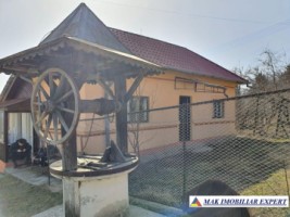 casa-vacanta-2-camere-teren-1295-mp-in-marcus-campulung-ag-4