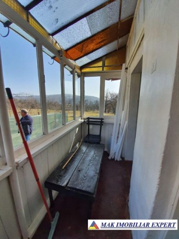 casa-vacanta-2-camere-teren-1295-mp-in-marcus-campulung-ag-7