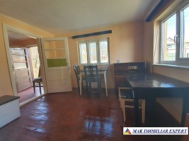 casa-vacanta-2-camere-teren-1295-mp-in-marcus-campulung-ag-10