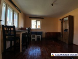 casa-vacanta-2-camere-teren-1295-mp-in-marcus-campulung-ag-12