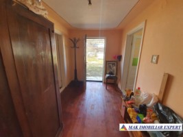 casa-vacanta-2-camere-teren-1295-mp-in-marcus-campulung-ag-19