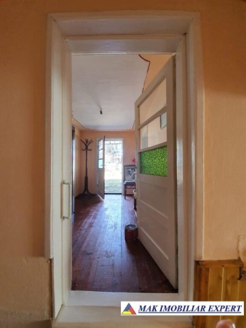 casa-vacanta-2-camere-teren-1295-mp-in-marcus-campulung-ag-34