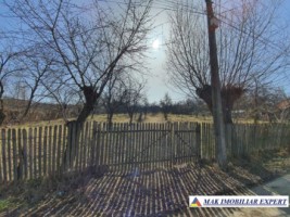 casa-vacanta-2-camere-teren-1295-mp-in-marcus-campulung-ag-61