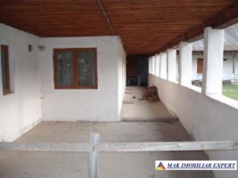 casa-vacanta-9-camere-teren-5500-mp-in-vladesti-arges