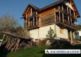 vila-11-camere-teren-de-1439-mp-de-vanzare-in-rucar-arges